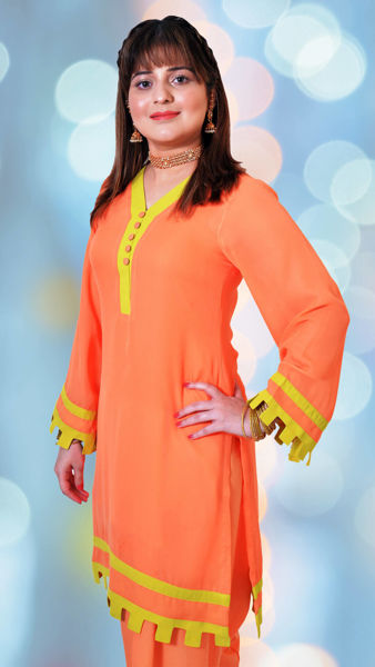 Picture of FEG10 Chiffon Straight Shirt In Peach Color